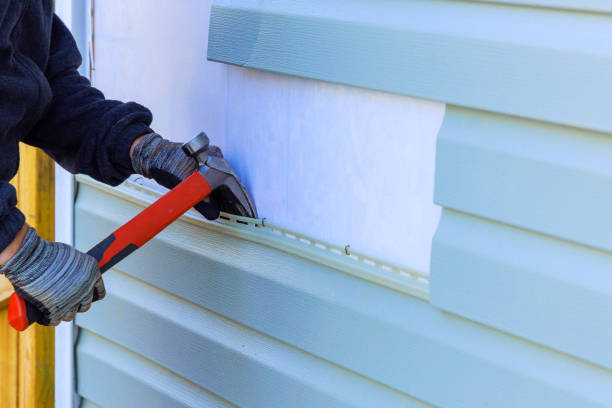 Best Insulated Siding Installation  in Tichigan, WI